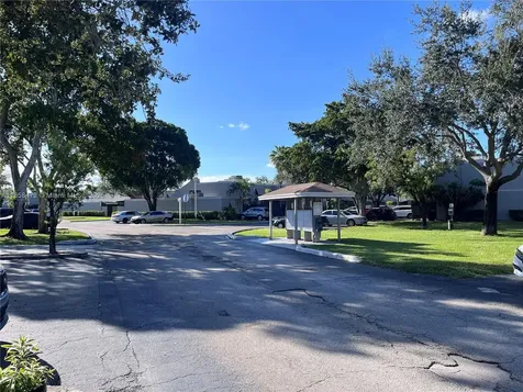 Pembroke Pines FL 33026