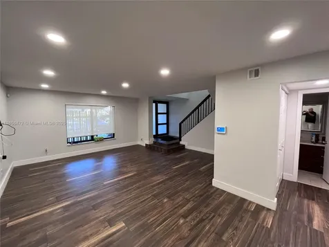 Pembroke Pines FL 33026