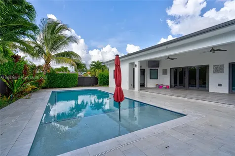 2521 SW 105th Avenue Miami FL 33165
