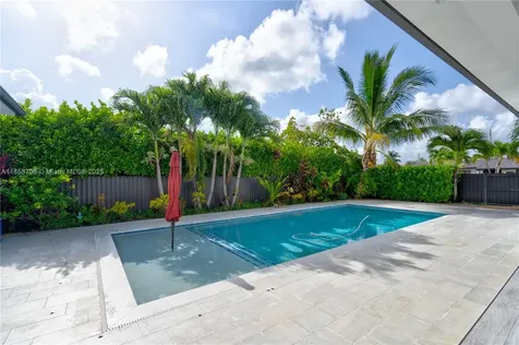 2521 SW 105th Avenue Miami FL 33165