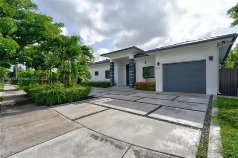 2521 SW 105th Avenue Miami FL 33165