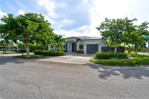 2521 SW 105th Avenue Miami FL 33165