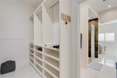 2521 SW 105th Avenue Miami FL 33165