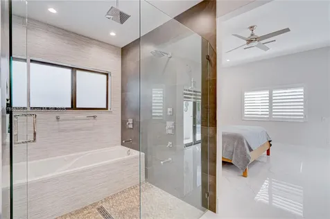 2521 SW 105th Avenue Miami FL 33165