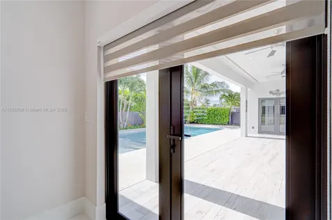 2521 SW 105th Avenue Miami FL 33165