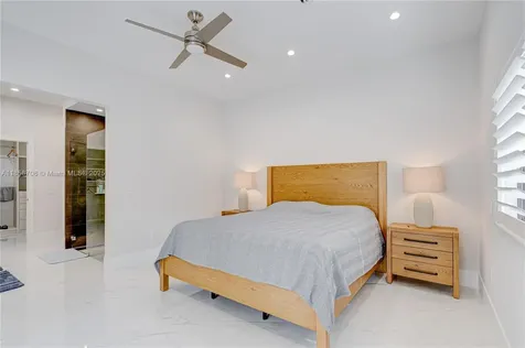 2521 SW 105th Avenue Miami FL 33165