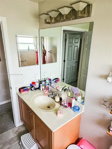1000 NW 24th Avenue Cape Coral FL 33993
