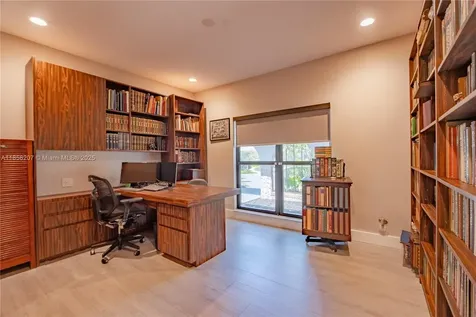 510 Birchwood Way Weston FL 33326