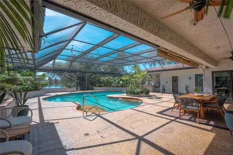 510 Birchwood Way Weston FL 33326