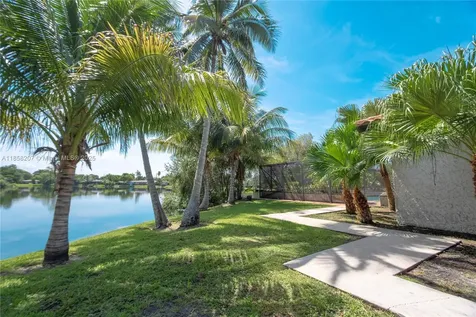 510 Birchwood Way Weston FL 33326