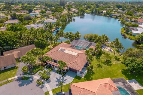 510 Birchwood Way Weston FL 33326