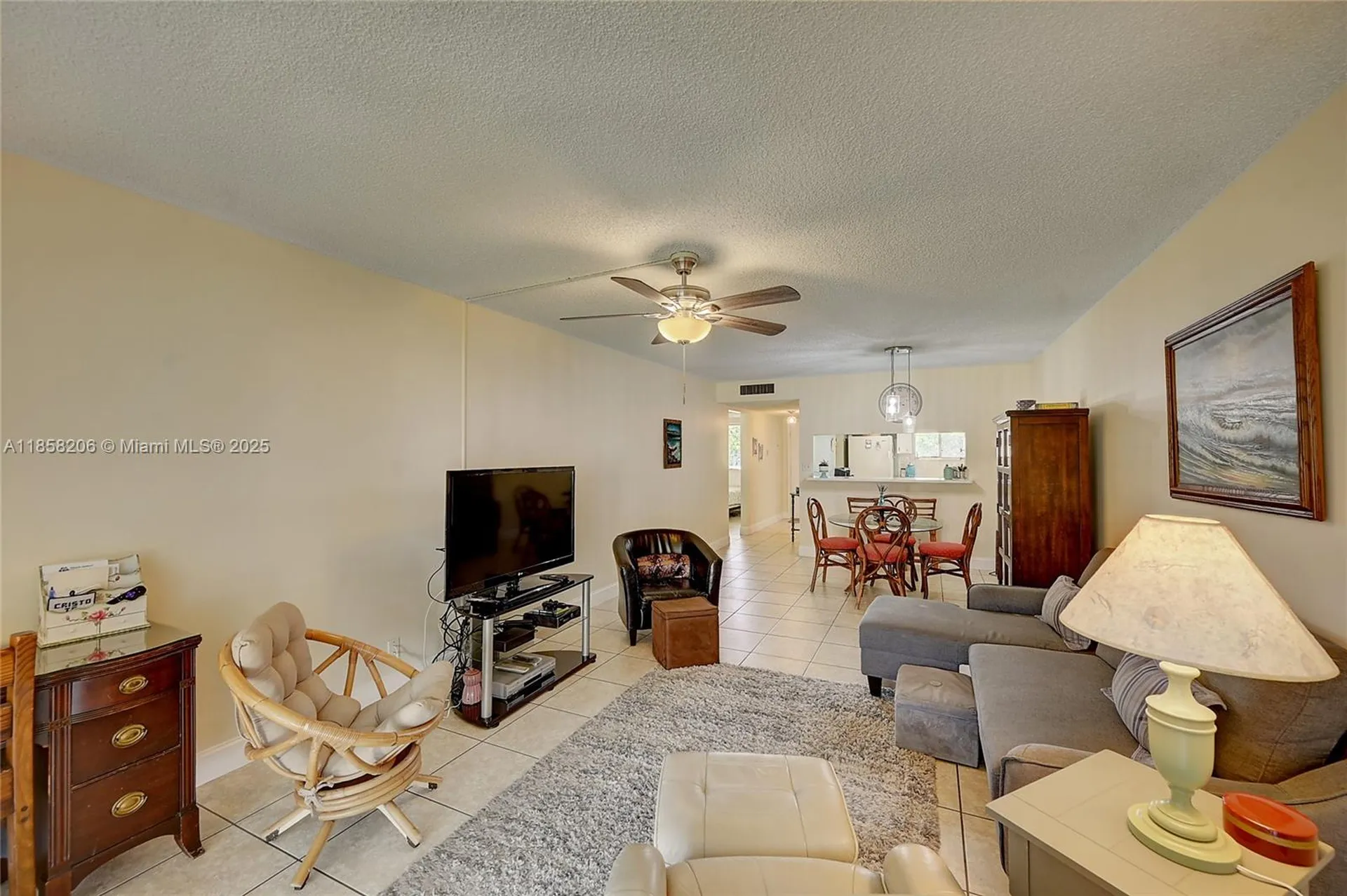3186 Via Poinciana Lake Worth FL 33467