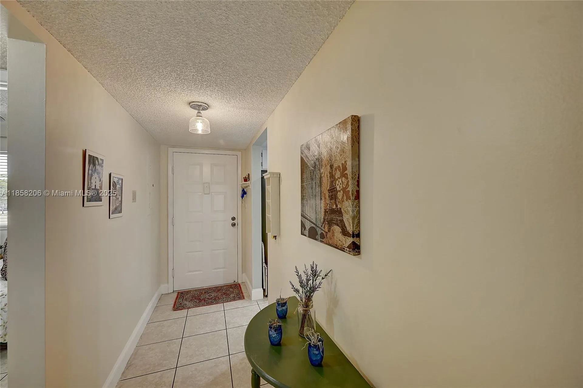 3186 Via Poinciana Lake Worth FL 33467