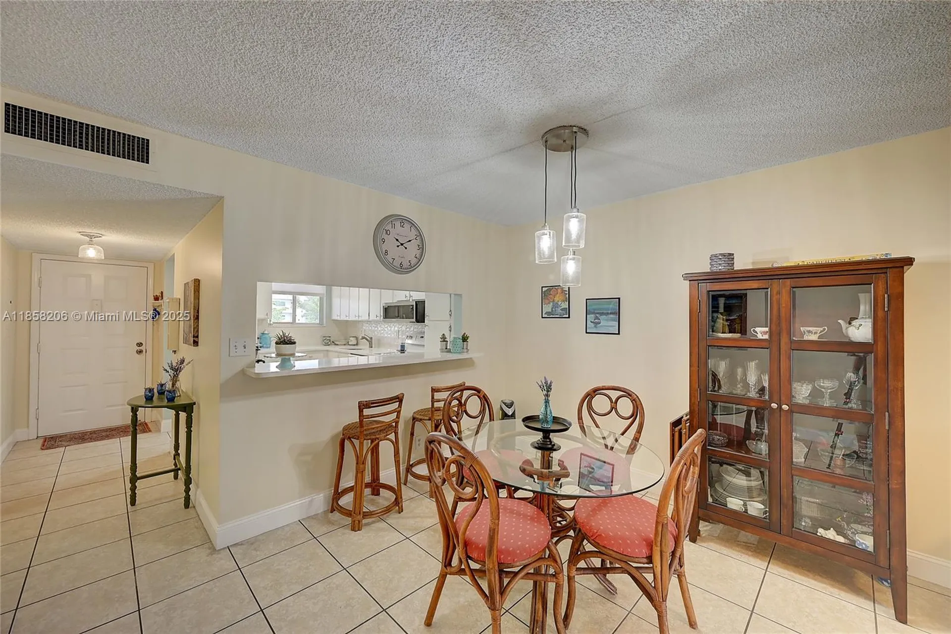 3186 Via Poinciana Lake Worth FL 33467