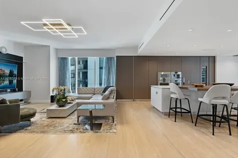 18501 Collins Avenue Sunny Isles Beach FL 33160