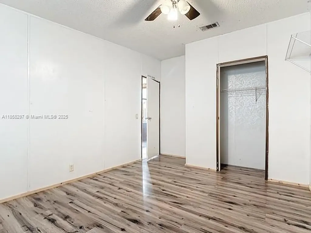 1320 Seminole Avenue Other City - In The State Of Florida FL 33935