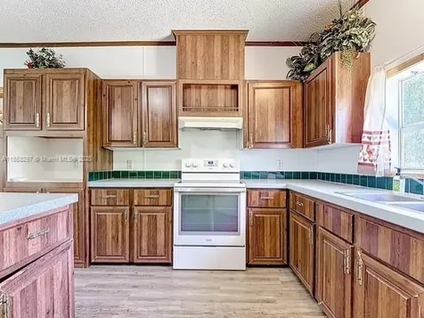 1320 Seminole Avenue Other City - In The State Of Florida FL 33935