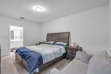 4450 NW 83rd Parkway Doral FL 33166