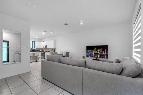 4450 NW 83rd Parkway Doral FL 33166