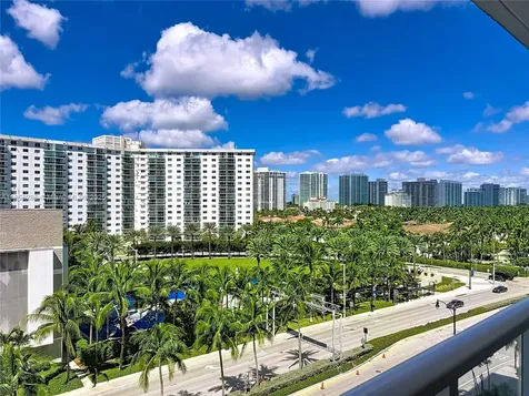 19201 Collins Avenue Sunny Isles Beach FL 33160