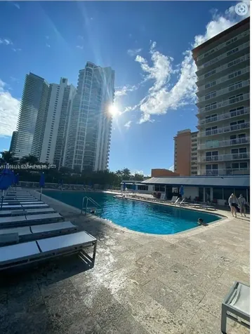 19201 Collins Avenue Sunny Isles Beach FL 33160