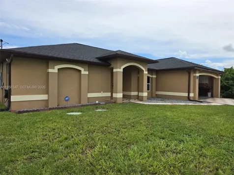 1816 Tomaso Avenue Lehigh Acres FL 33972