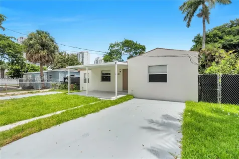 1021 NW 20th Avenue Miami FL 33125