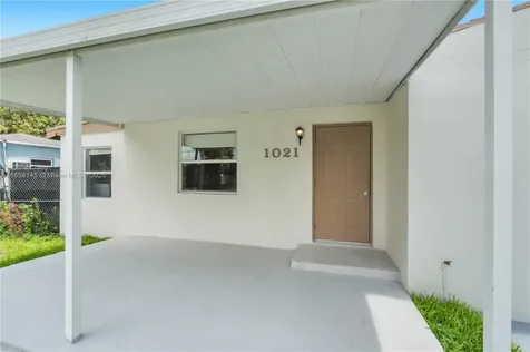 1021 NW 20th Avenue Miami FL 33125