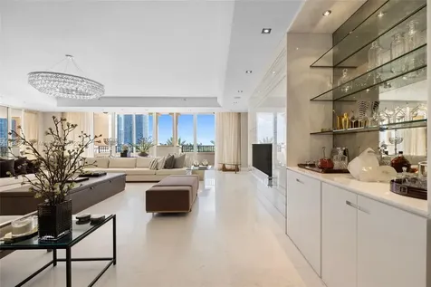 7133 Fisher Island Drive Miami Beach FL 33109
