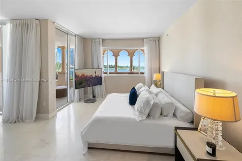 7133 Fisher Island Drive Miami Beach FL 33109