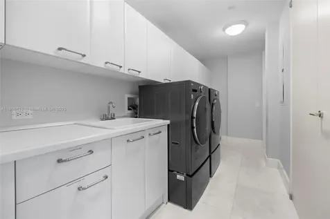 7133 Fisher Island Drive Miami Beach FL 33109