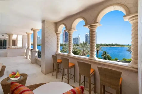 7133 Fisher Island Drive Miami Beach FL 33109