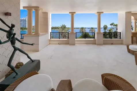 7133 Fisher Island Drive Miami Beach FL 33109