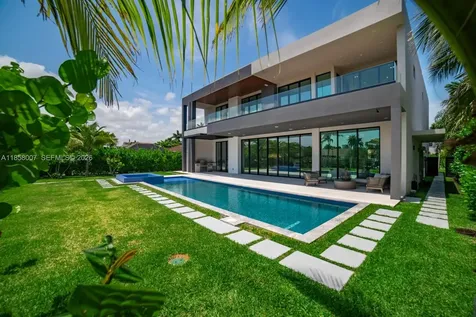 493 Holiday Drive Hallandale Beach FL 33009