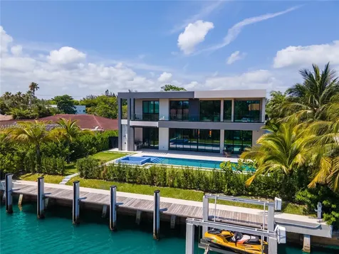 493 Holiday Drive Hallandale Beach FL 33009