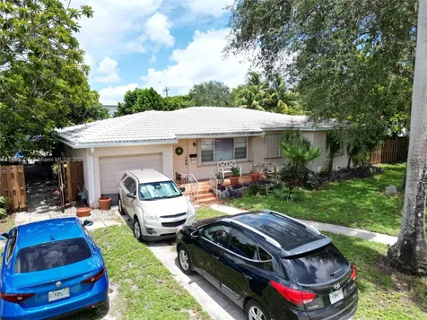 2527 Fillmore Street Hollywood FL 33020
