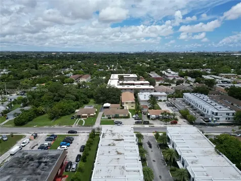 2527 Fillmore Street Hollywood FL 33020