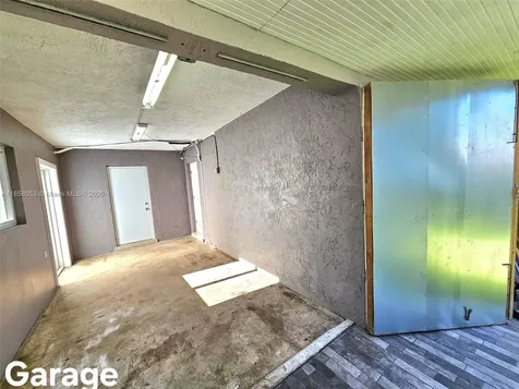 6521 Moseley Street Hollywood FL 33024