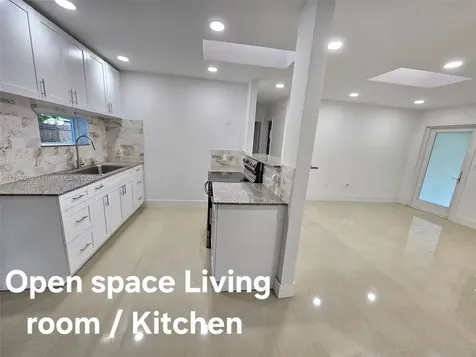 6521 Moseley Street Hollywood FL 33024