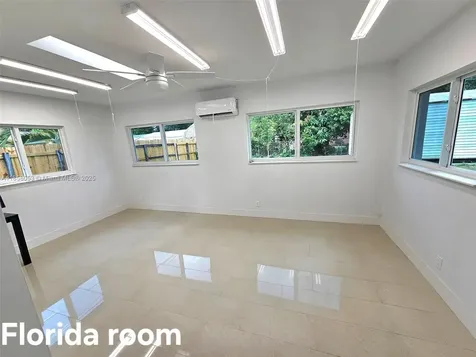 6521 Moseley Street Hollywood FL 33024