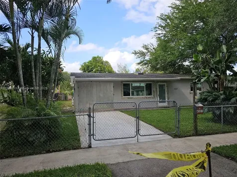 6521 Moseley Street Hollywood FL 33024