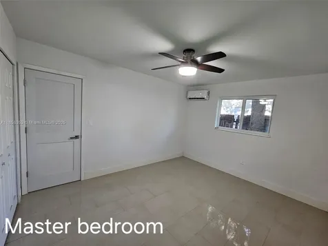 6521 Moseley Street Hollywood FL 33024