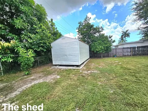 6521 Moseley Street Hollywood FL 33024