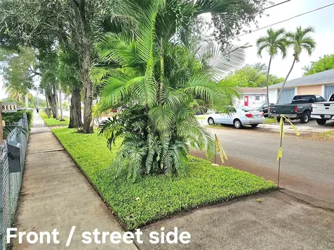 6521 Moseley Street Hollywood FL 33024