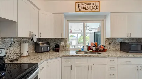651 NW 15th Street Homestead FL 33030