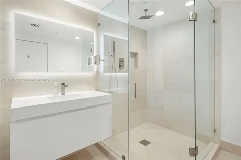 6801 Collins Avenue Miami Beach FL 33141