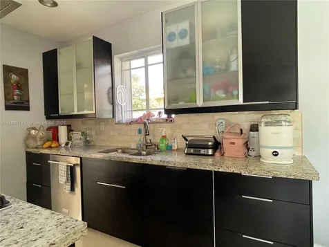 801 Oriole Avenue Miami Springs FL 33166