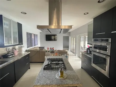 801 Oriole Avenue Miami Springs FL 33166
