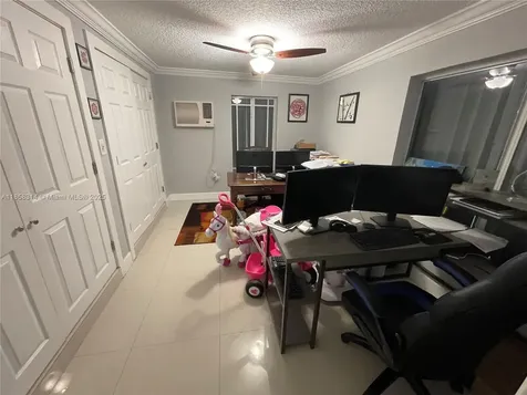 801 Oriole Avenue Miami Springs FL 33166