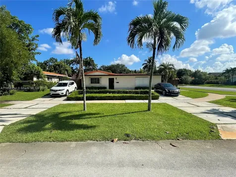 801 Oriole Avenue Miami Springs FL 33166